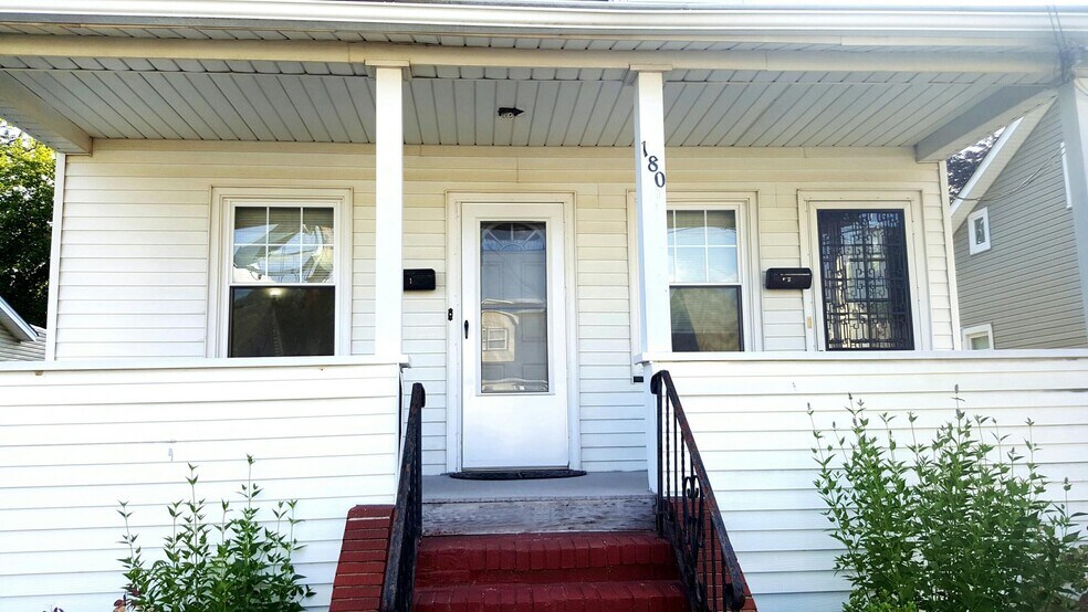 Building Photo - 180 Highland Ave