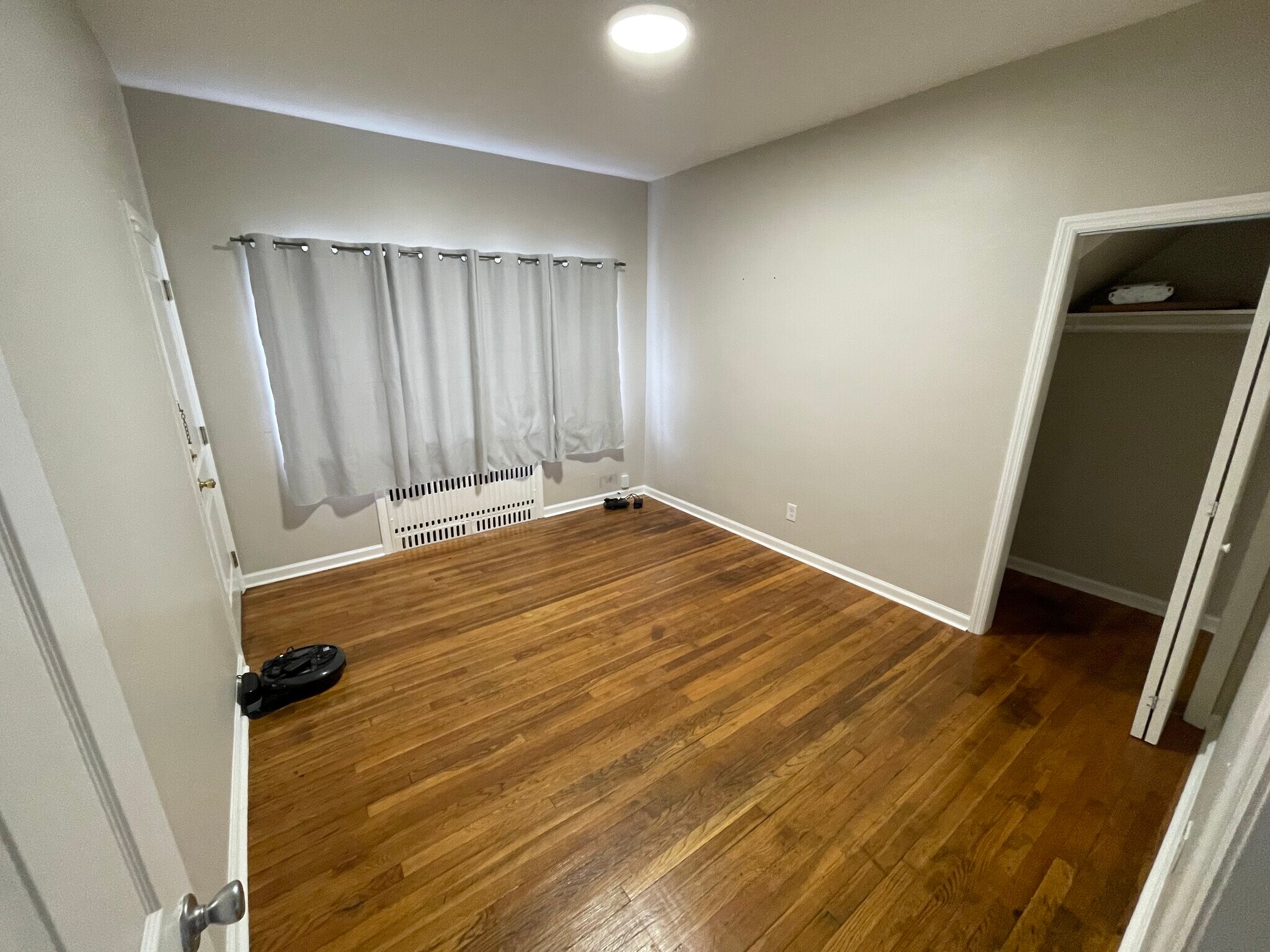 Building Photo - 288 2nd Ave W