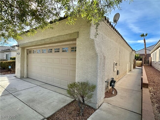 Building Photo - 2547 Belgreen St