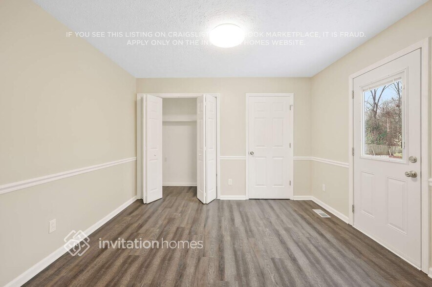 Building Photo - 4728 Greystone St