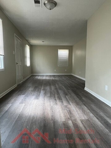 Building Photo - 3111 Harvester Ln