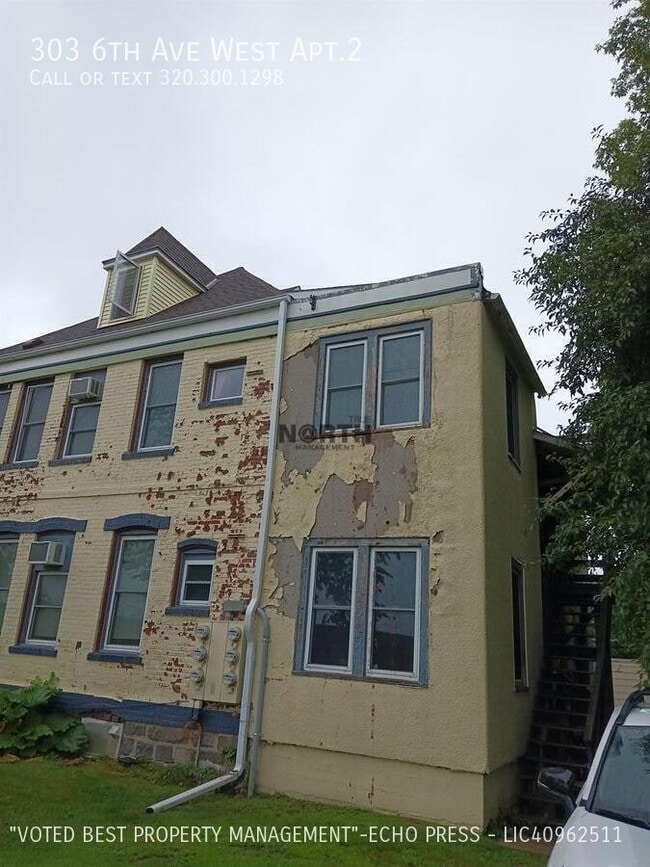 Building Photo - 303 6th Ave W