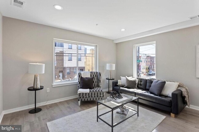 Building Photo - 1412 S 22nd St