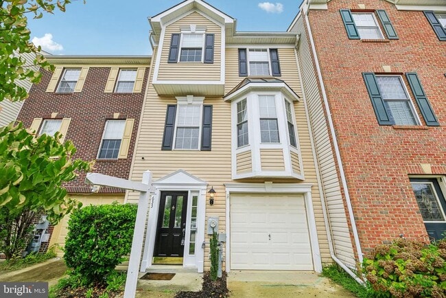 Building Photo - 633 Baystone Ct