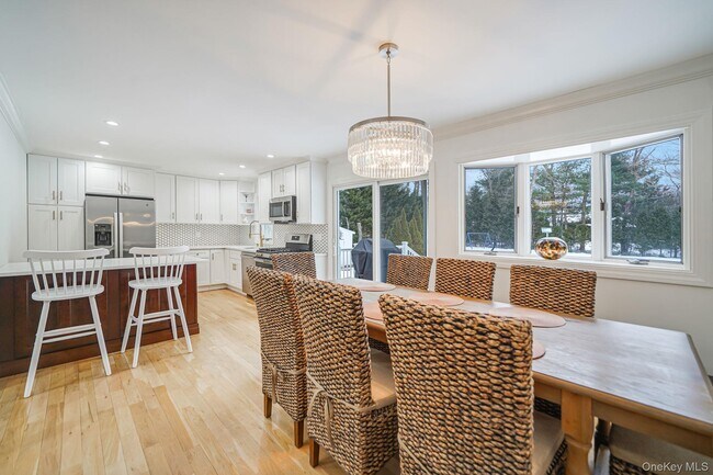 Building Photo - 19 Pine Tree Ln