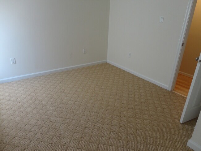 bedroom - 15568 Horseshoe Ln