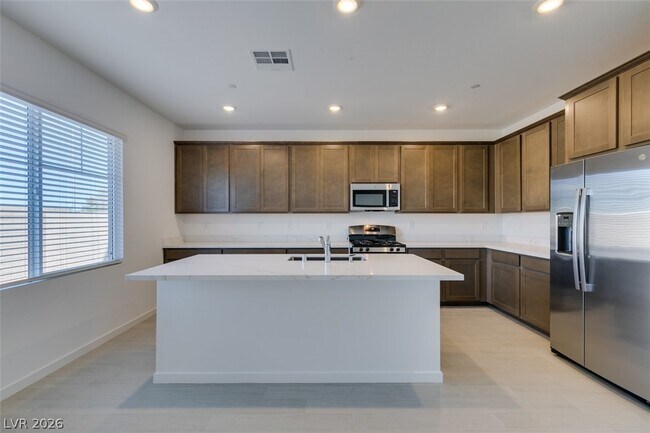 Building Photo - 405 Isla Enclave Wy