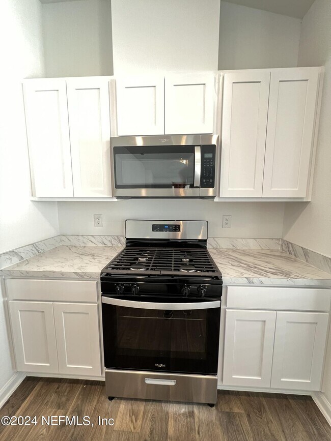 Building Photo - 73 Mula Ct