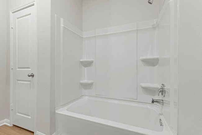 Building Photo - 8927 New Jade Dr