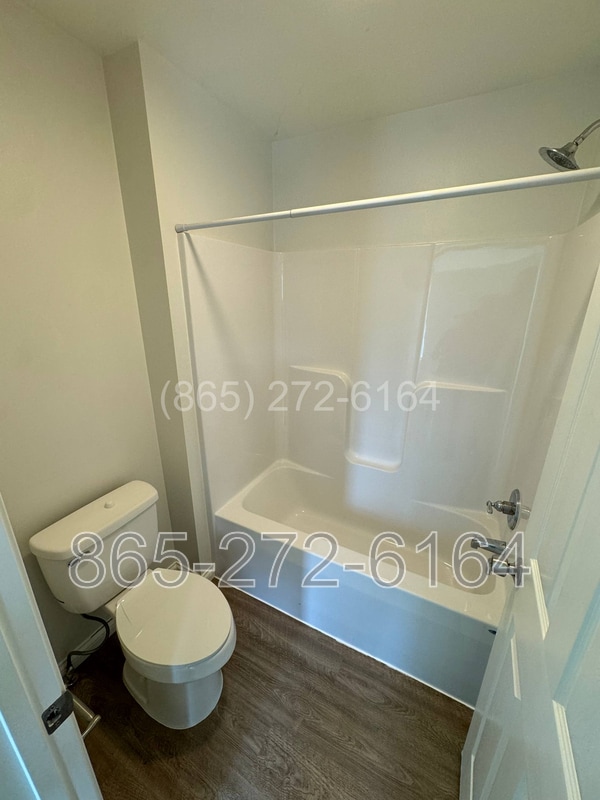 Building Photo - 4807 Fennel Rd