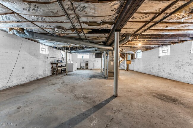 Building Photo - 7001 Velma Ave