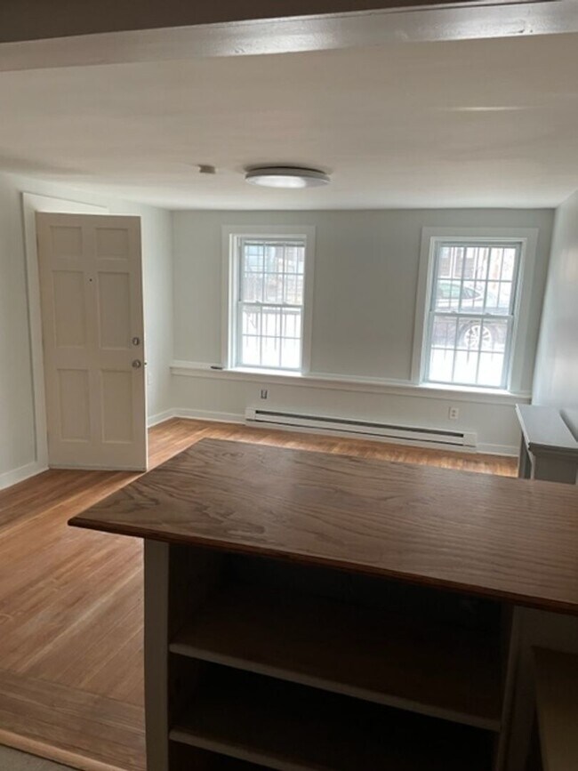 Building Photo - 3 Dana Ave