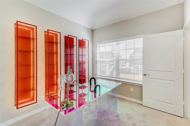 Building Photo - 416 Sonata St