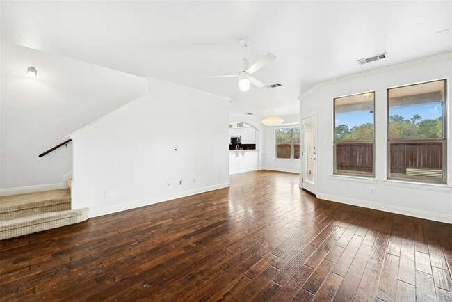 Building Photo - 430 Old Fitzhugh Rd