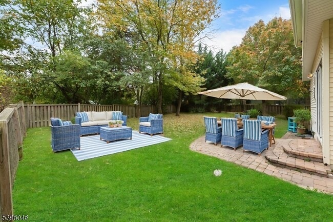 Building Photo - 2 Rider Terrace