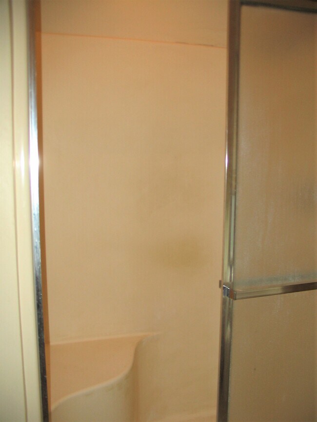 Building Photo - 303 Pierce St