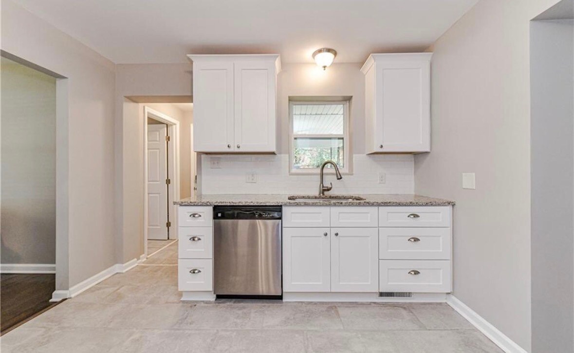 Building Photo - 4201 Seaforth Dr