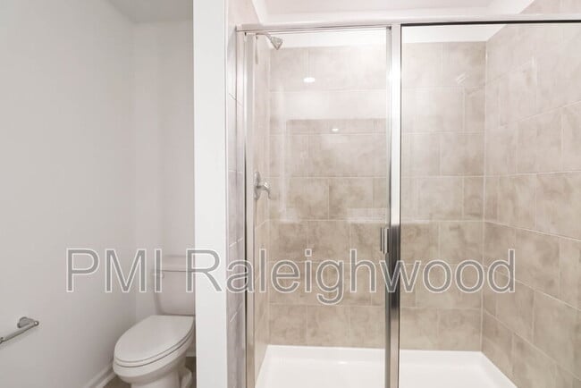 Building Photo - 3615 Elm Grv Ln