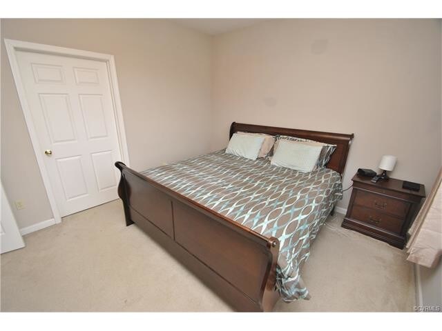 Room - 604 Bristol Village Dr