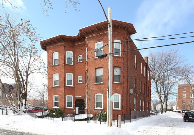 Building Photo - 57 John St