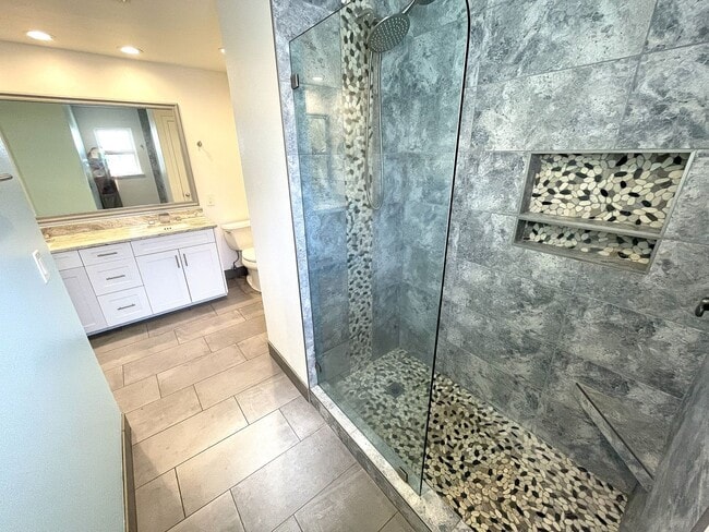 Building Photo - Central Kihei - Pi?ilani Villages 3 Bed 2 Bath Unfurnished Home with High end Finishes & Family-F...