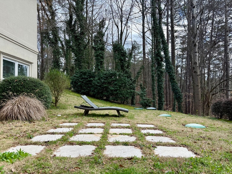 Building Photo - 3930 Paper Mill Rd SE