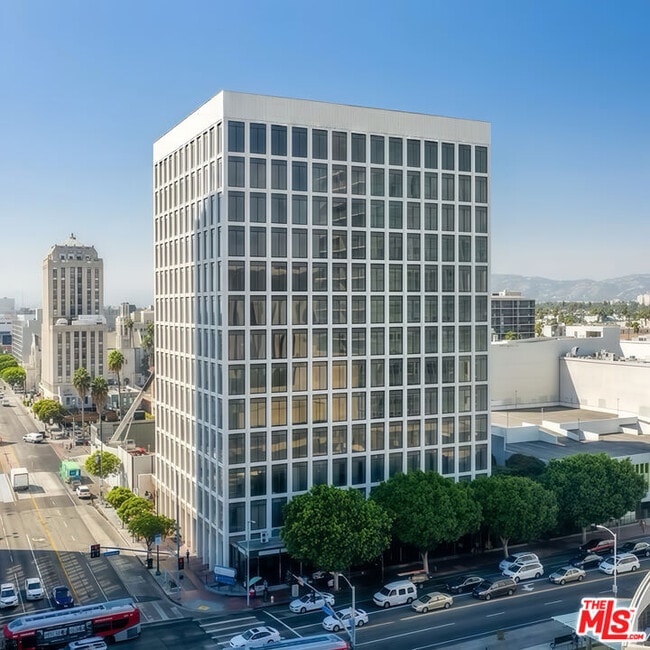 Building Photo - 3807 Wilshire Blvd