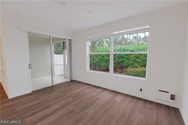 Building Photo - 1395 Mariposa Cir