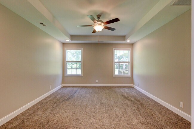 Building Photo - 1121 Cardinal Creek Dr