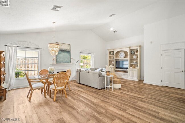 Building Photo - 822 Buttonbush Ln