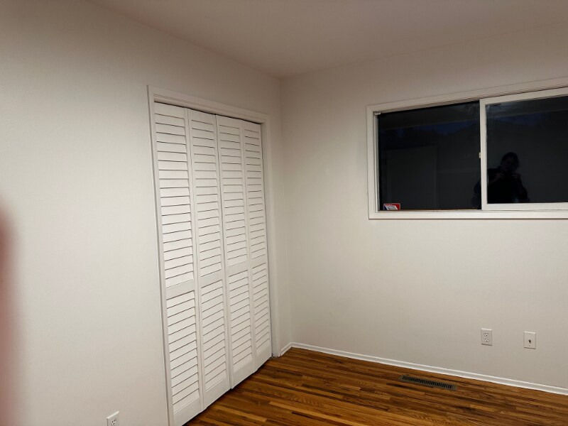 Building Photo - 2022 E Woodlawn Dr