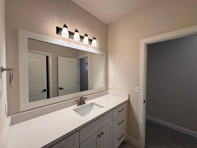 Building Photo - 4 bedrooms - 3 full baths - Brand New