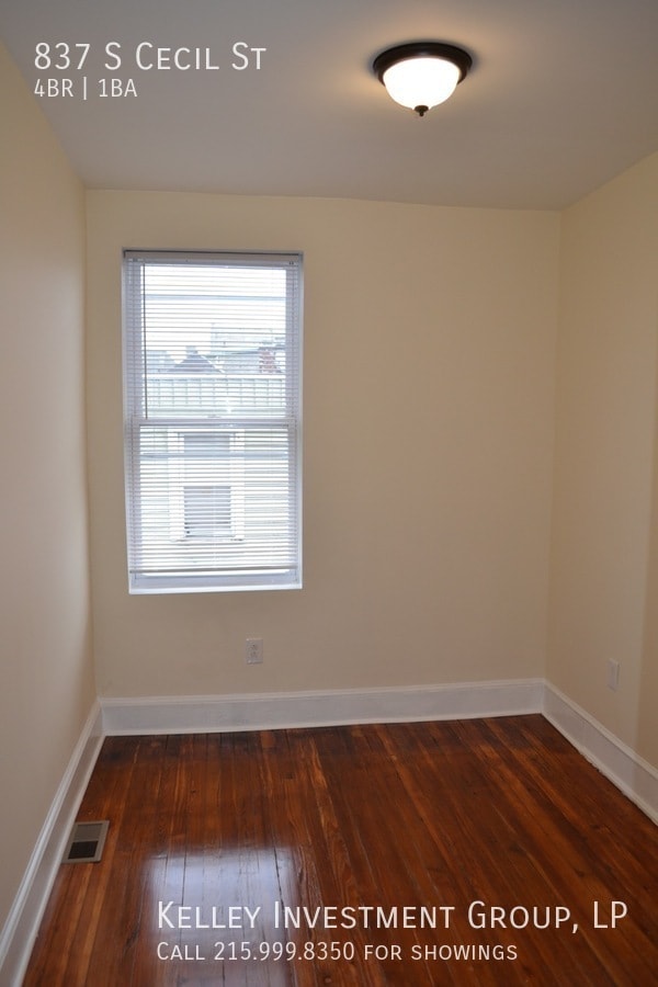 Building Photo - 837 S Cecil St