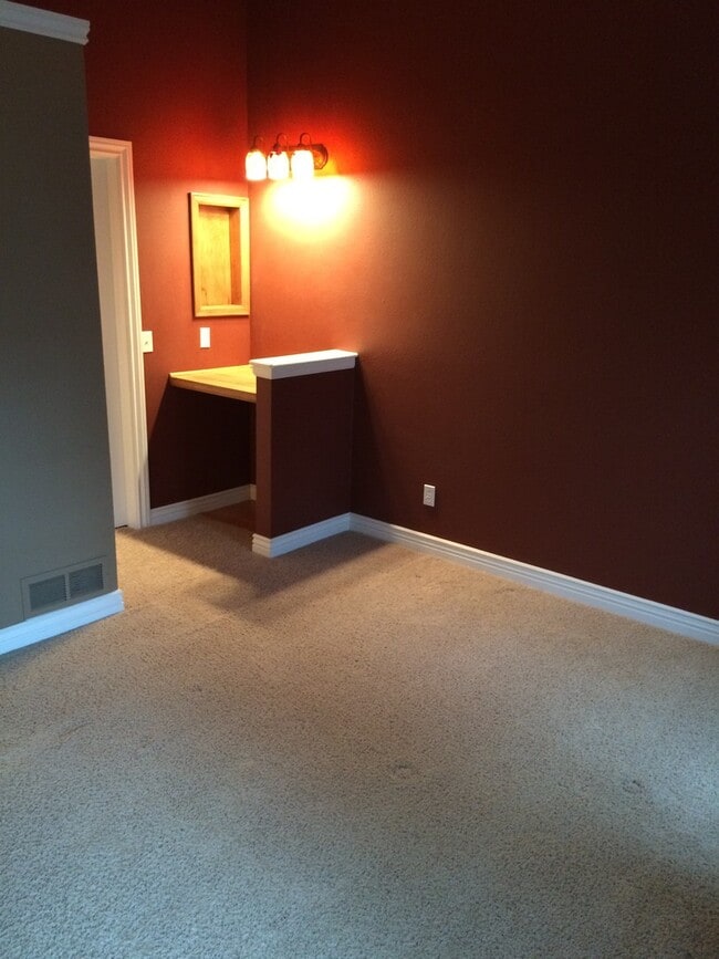Building Photo - 378 Pheasant Run