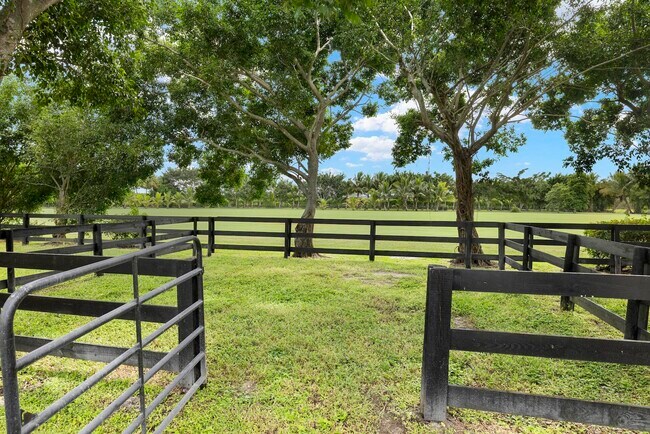 Building Photo - 14996 50th St S