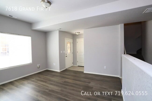 Building Photo - 7618 Grand Fir Point