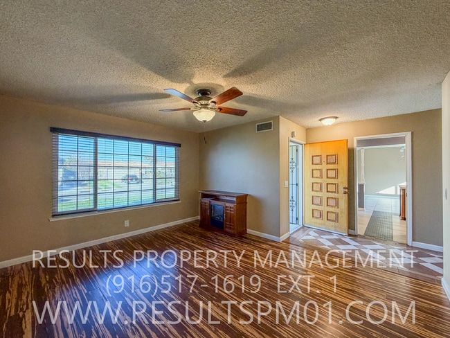 Building Photo - North Highlands 4 Bedroom Home