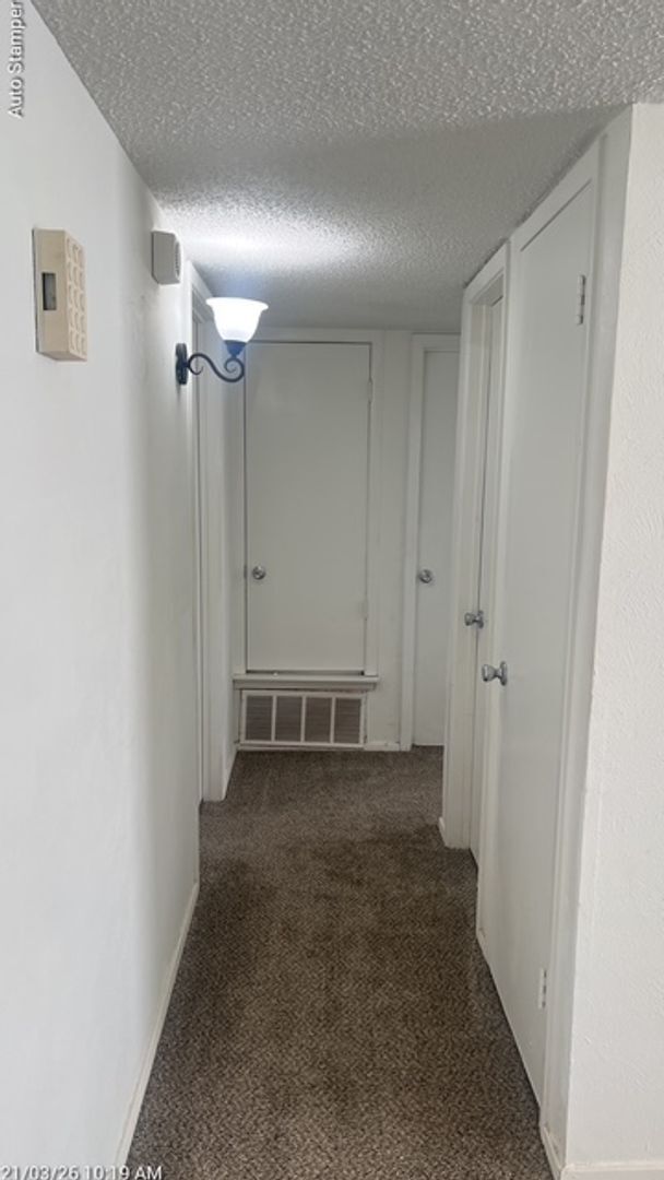 Building Photo - 7221 W Cleburne Rd