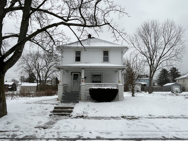 Building Photo - 769 Sherman Ave Ave