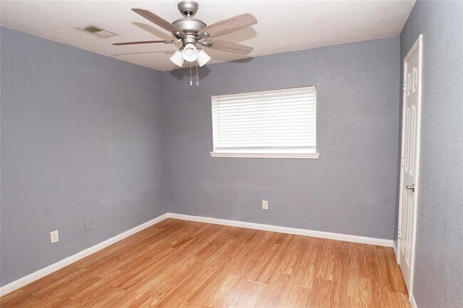 Building Photo - 2706 Quitman St