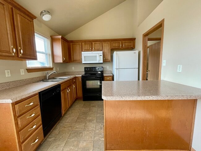 Building Photo - 1949 S Powahatan Ct