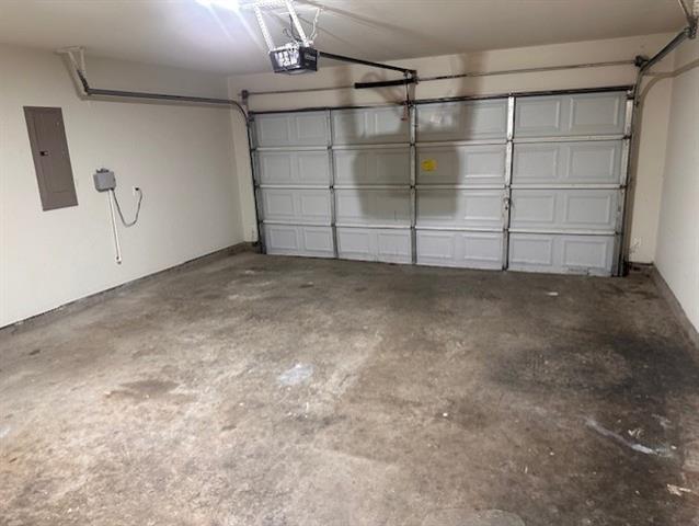Building Photo - 432 Twin Knoll Dr