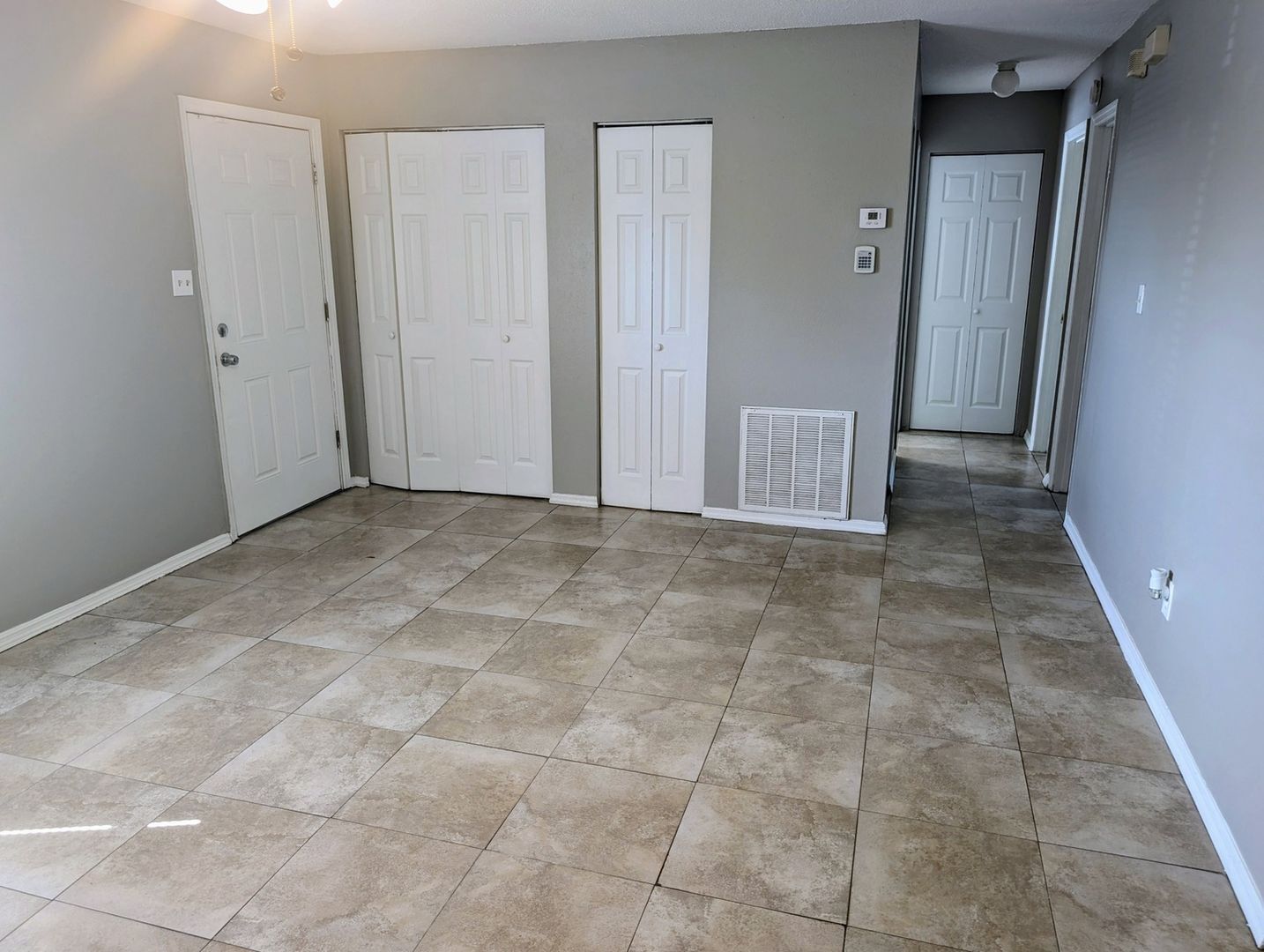 Building Photo - 1483 Elderton Dr