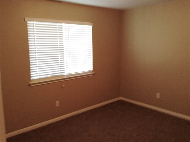 Building Photo - 2210 Two Trail Dr