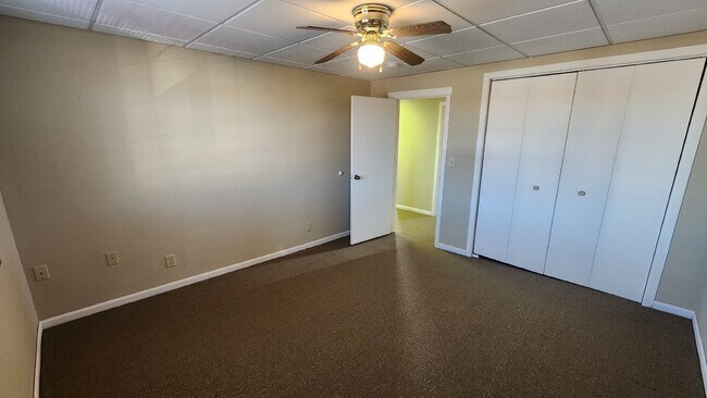 Building Photo - 2 Bedroom, 1 Bathroom Apartment For Rent D...