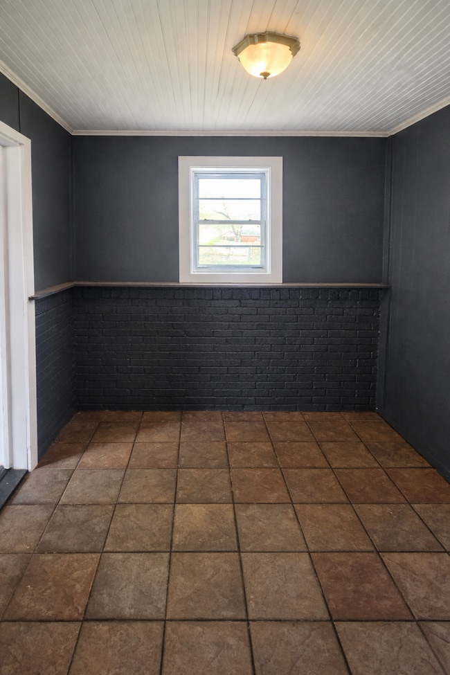 Building Photo - 1205 Bradbury Cove