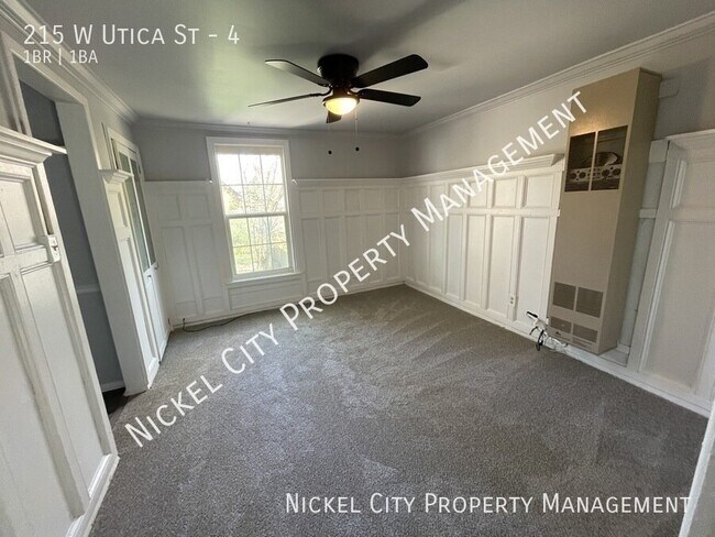 Building Photo - 215 W Utica St