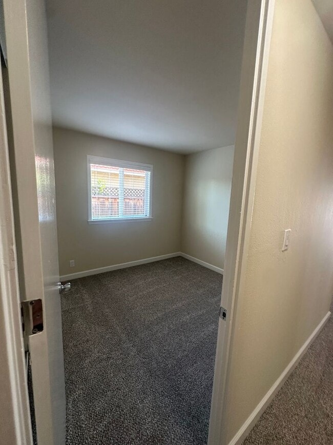 Building Photo - 4309 Ross Ave