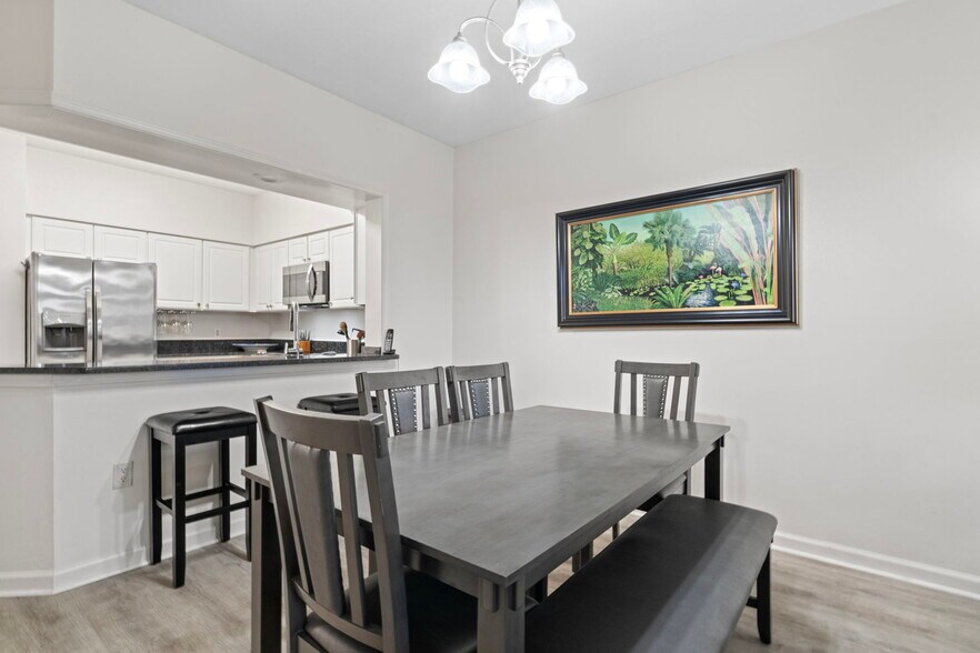 Building Photo - 225 Atlantis Cir