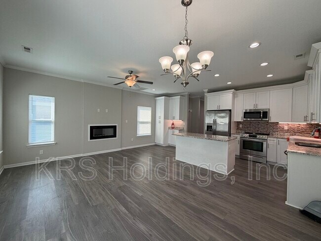 Building Photo - 125 Charlotte Ave